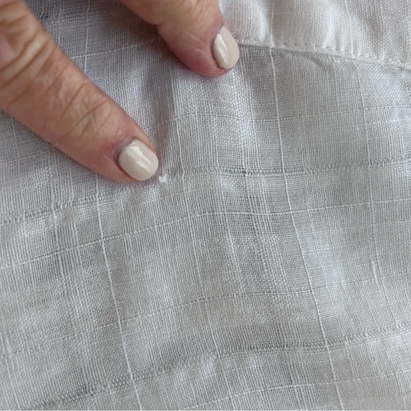 Banana Republic Laurel Linen Cotton Boxy Deep V Neck Top. Pure white. Coastal. S - Picture 7 of 13